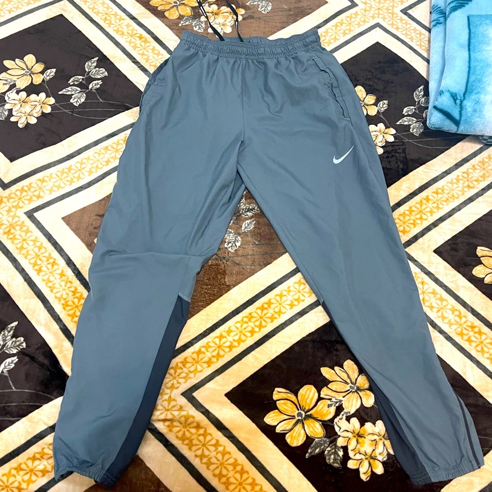 Nike dry fit lower